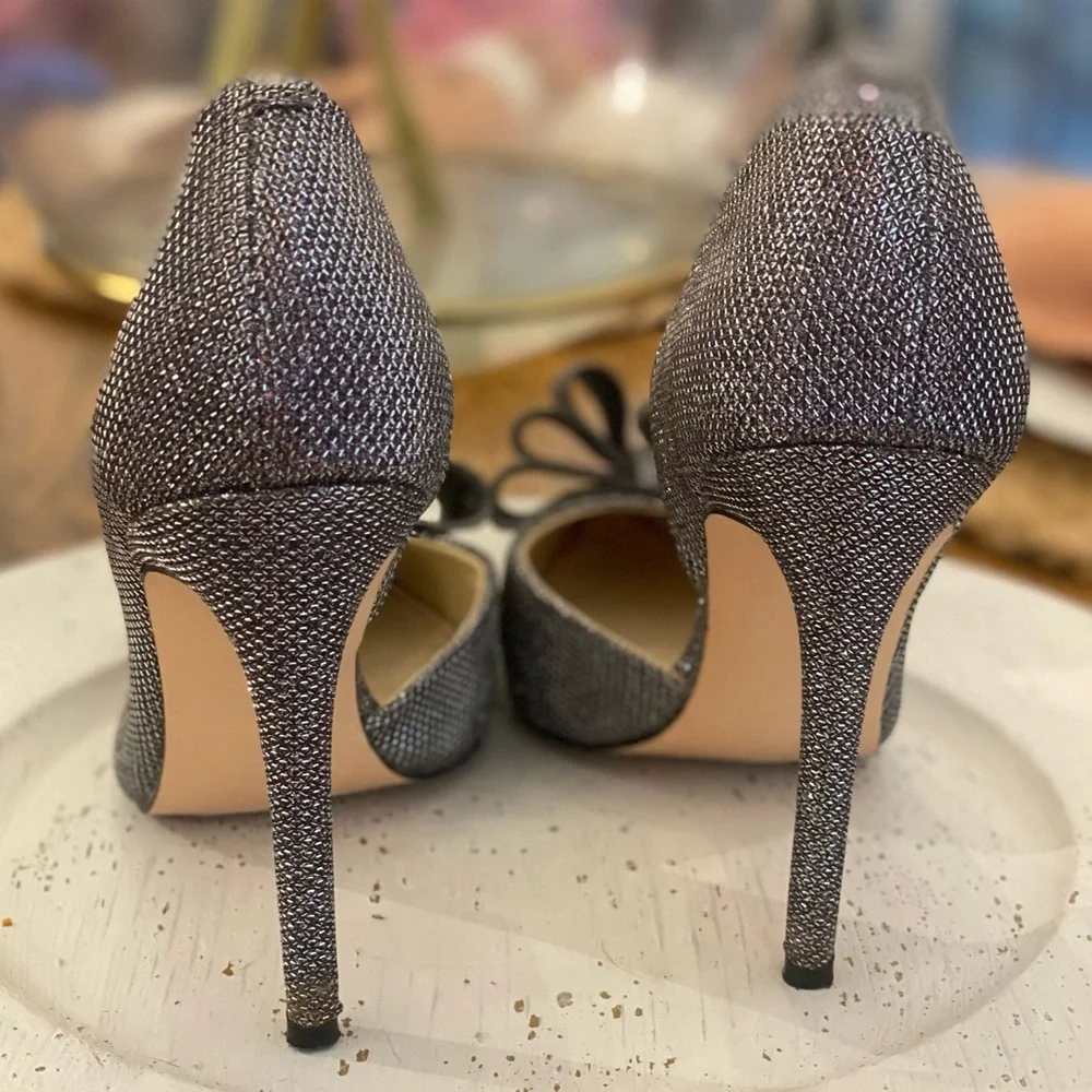 Betsey Johnson Bow Pumps - Picture 4 of 6